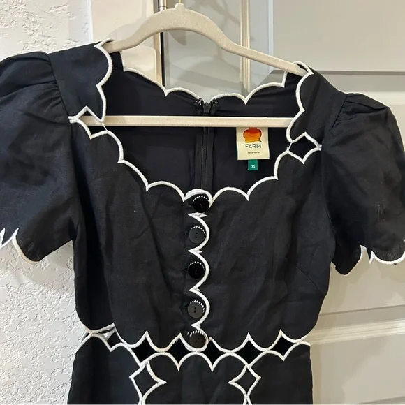 New Farm Rio Scalloped Cutout Linen Euroflax Maxi Dress Black White